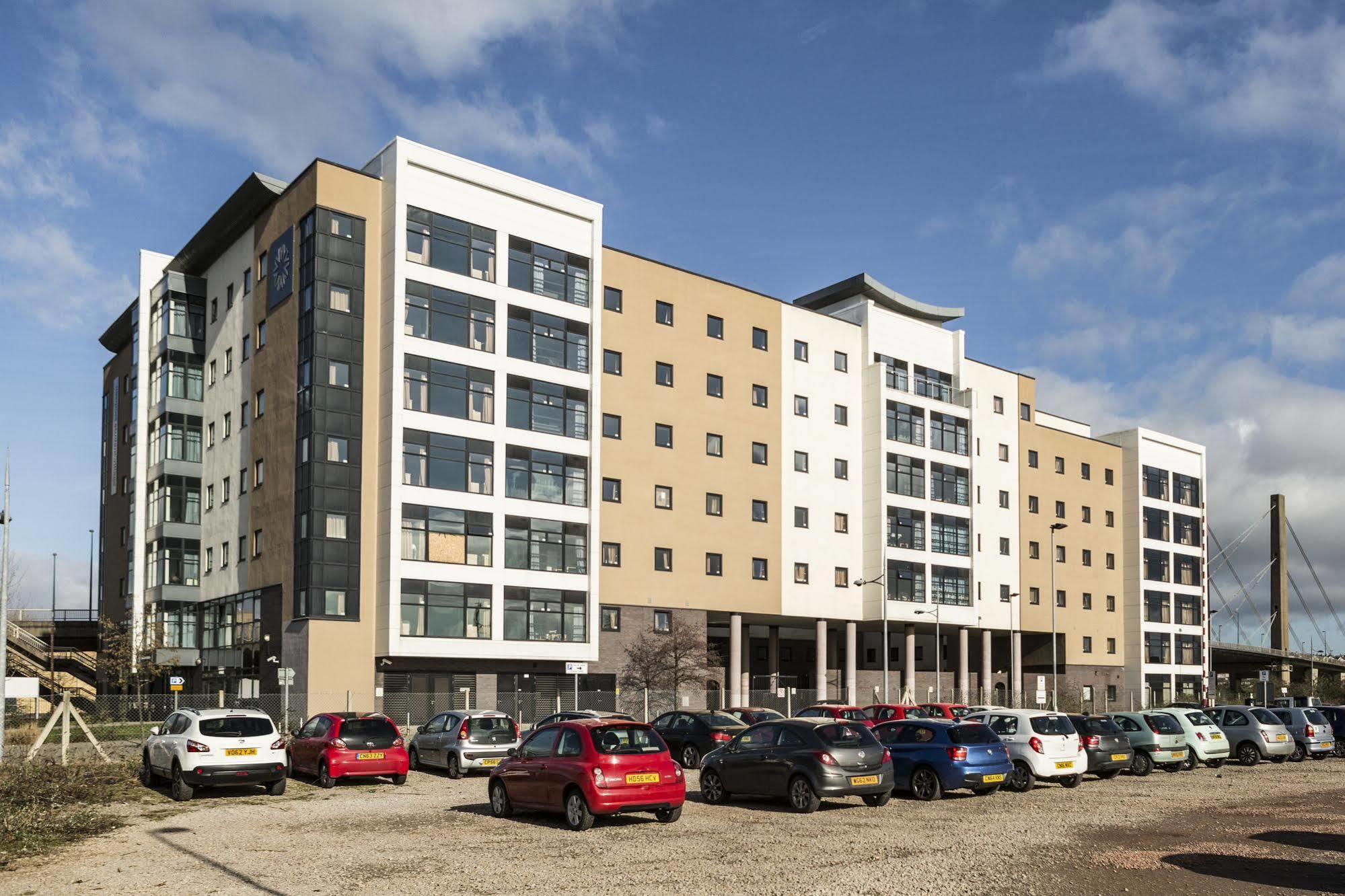 Newport Student Village Eksteriør bilde